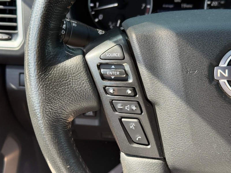 Nissan Frontier Vehicle Image 18