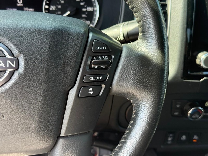 Nissan Frontier Vehicle Image 19