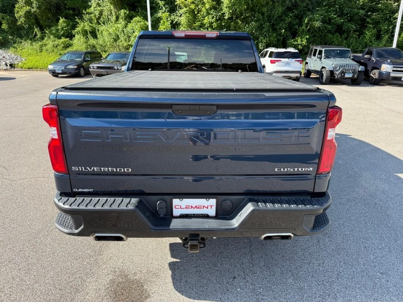 Chevrolet Silverado 1500 Vehicle Image 09