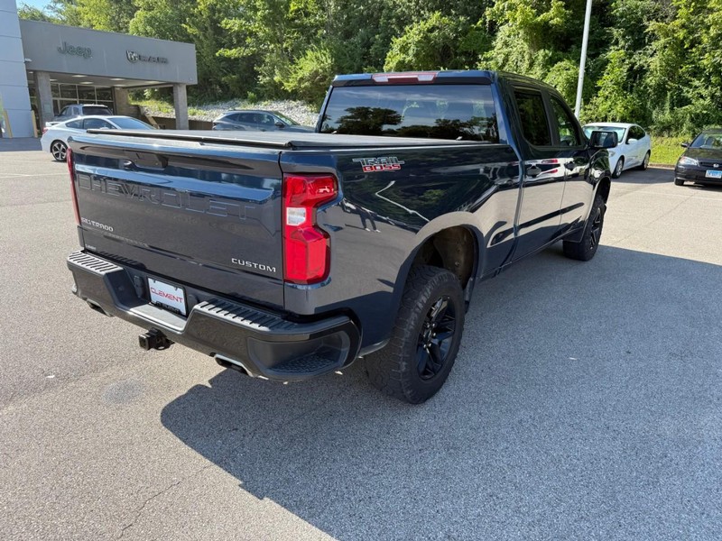 Chevrolet Silverado 1500 Vehicle Image 11