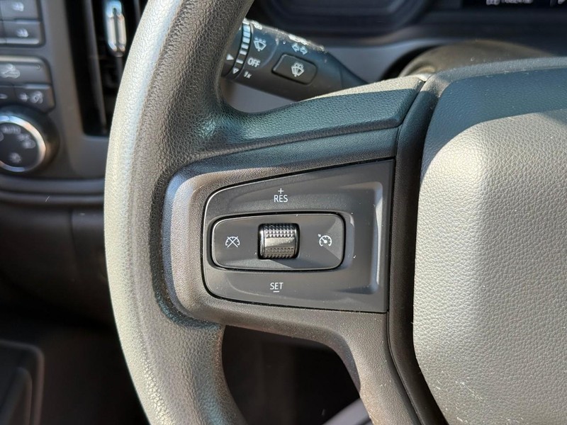Chevrolet Silverado 1500 Vehicle Image 15