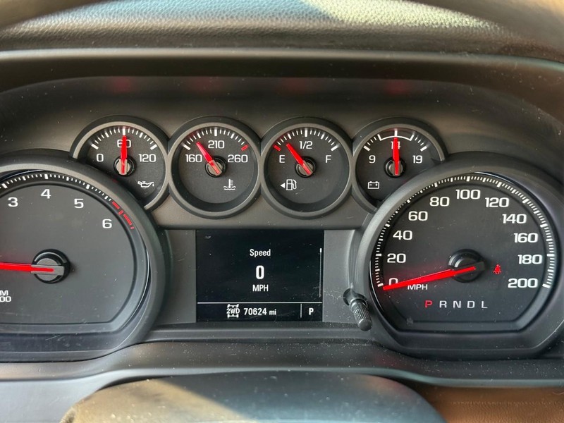 Chevrolet Silverado 1500 Vehicle Image 16