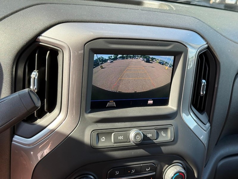 Chevrolet Silverado 1500 Vehicle Image 17