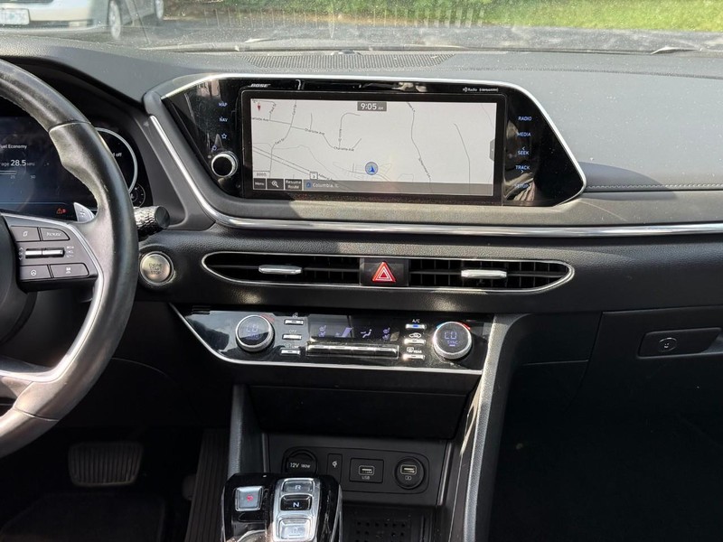 Hyundai Sonata Vehicle Image 15