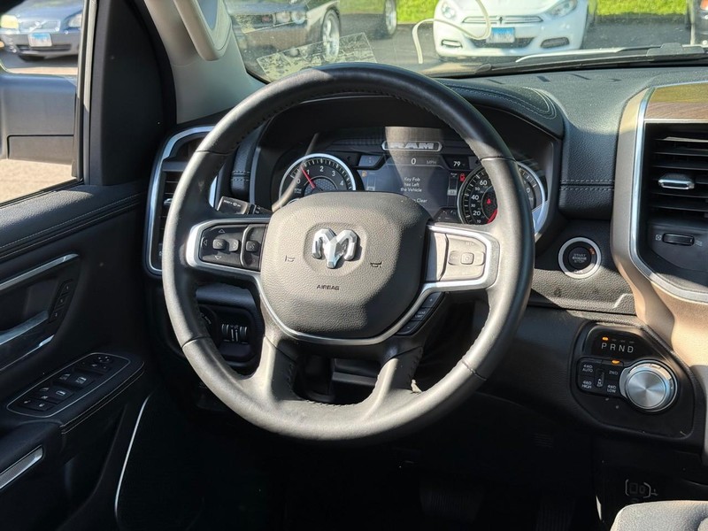 Ram 1500 Vehicle Image 16