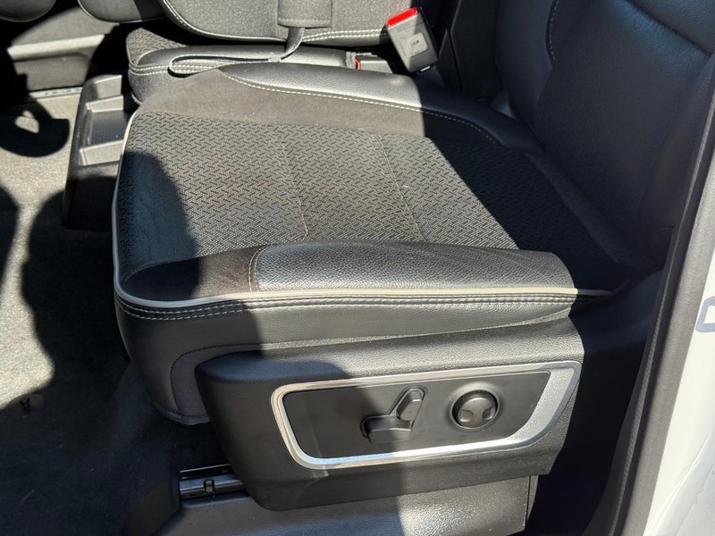 Ram 1500 Vehicle Image 21