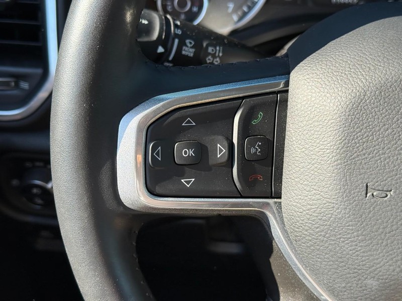 Ram 1500 Vehicle Image 23