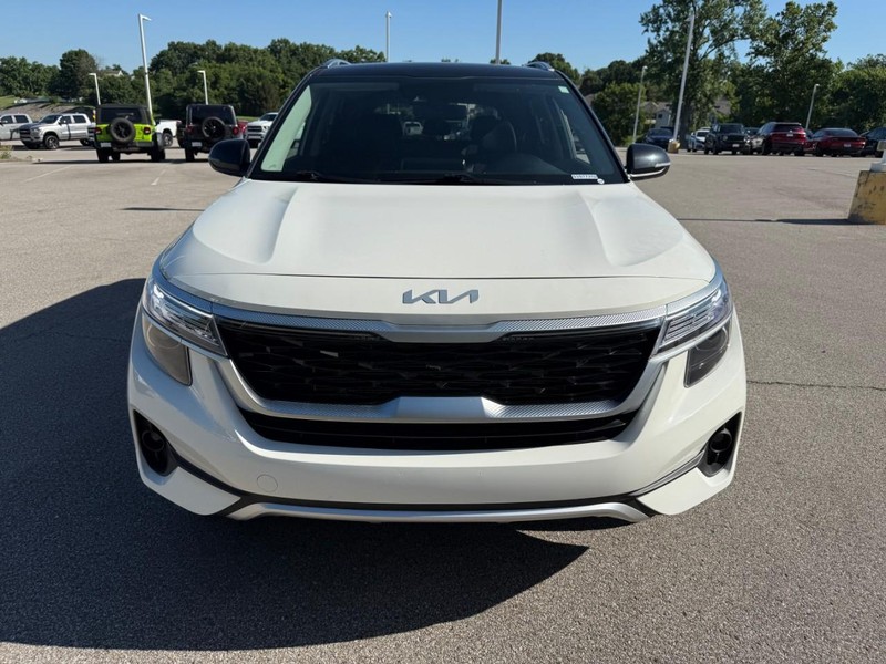 Kia Seltos Vehicle Image 12