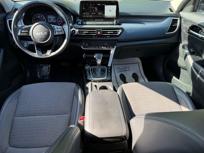 Kia Seltos Vehicle Image 14