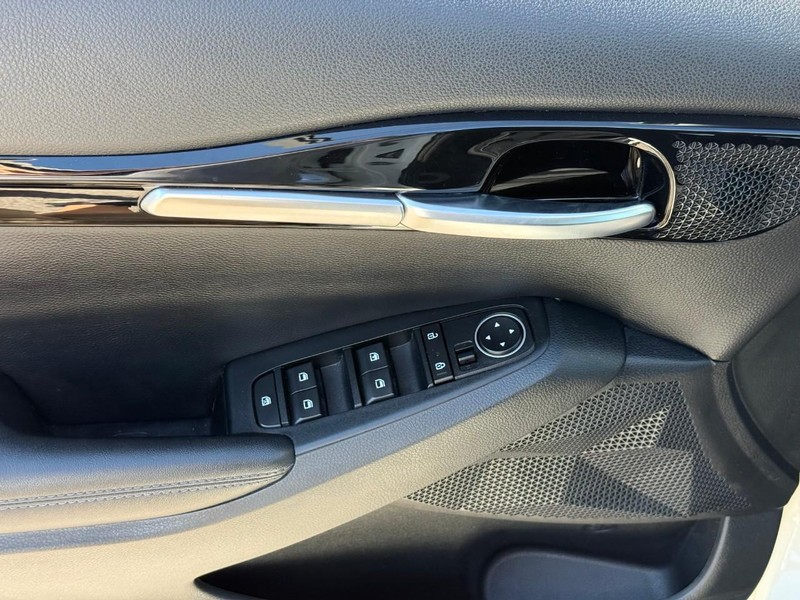 Kia Seltos Vehicle Image 19