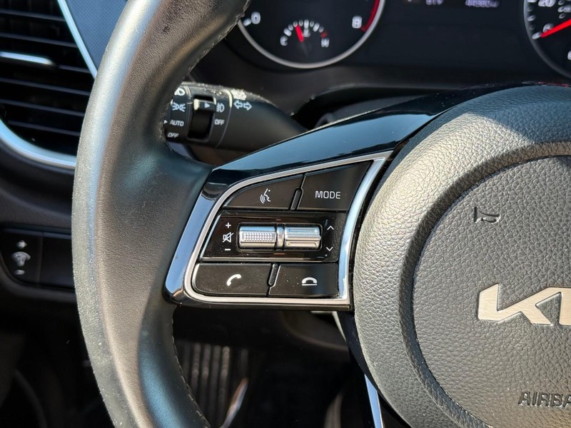 Kia Seltos Vehicle Image 24