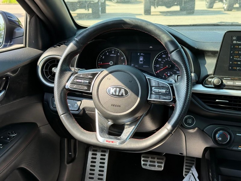 Kia Forte Vehicle Image 14