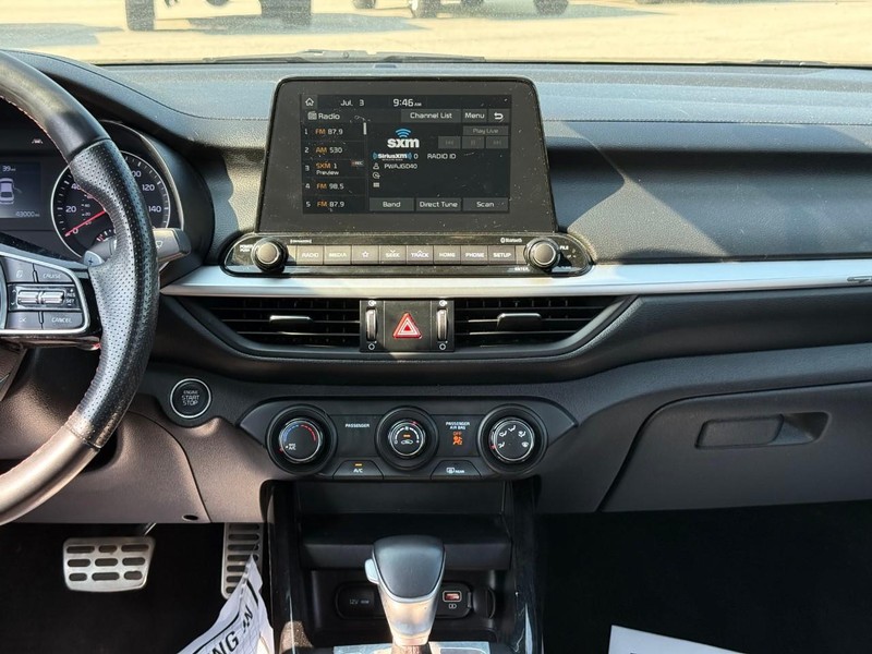 Kia Forte Vehicle Image 15