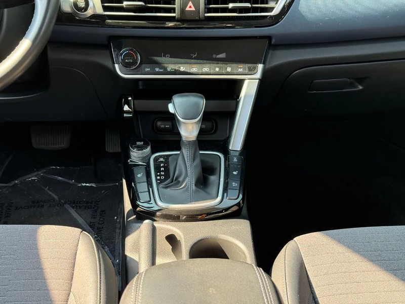Kia Seltos Vehicle Image 18