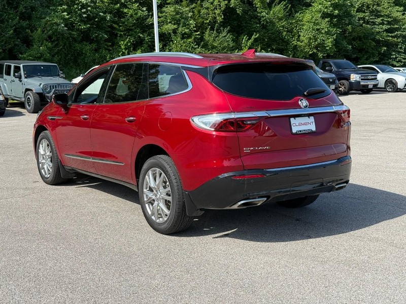 Buick Enclave Vehicle Image 04