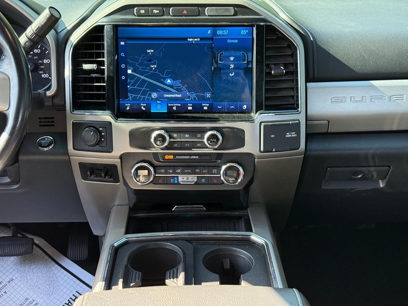 Ford Super Duty F-350 DRW Vehicle Image 17