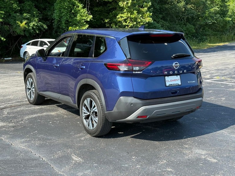 Nissan Rogue Vehicle Image 04