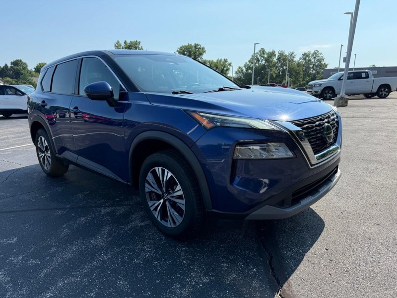 Nissan Rogue Vehicle Image 12