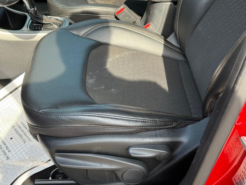 Jeep Compass Vehicle Image 20
