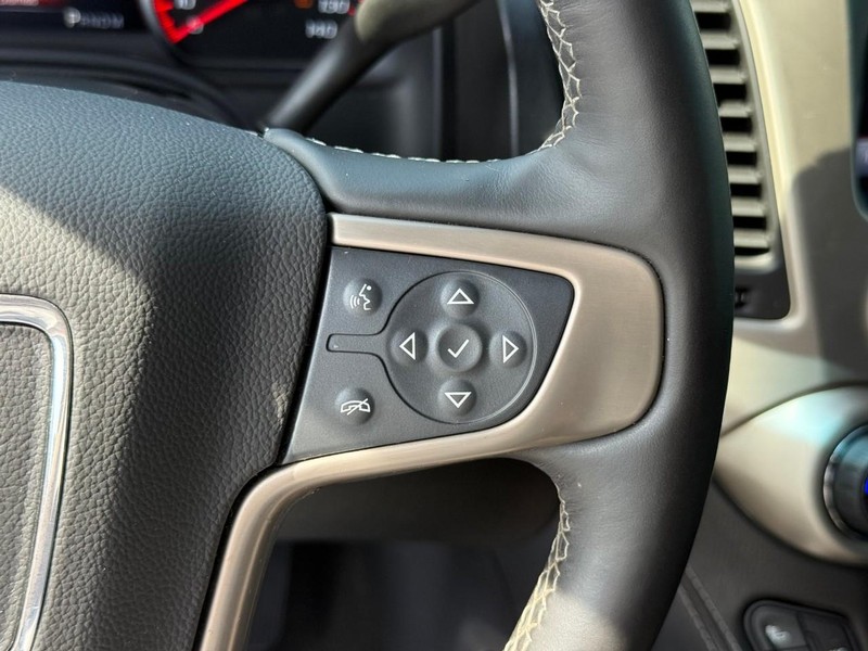 GMC Yukon Vehicle Image 27