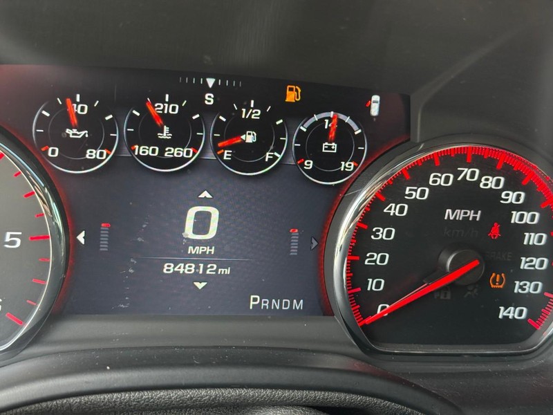 GMC Yukon Vehicle Image 28