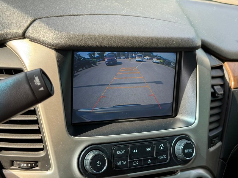 GMC Yukon Vehicle Image 30