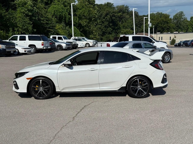 Honda Civic Hatchback Vehicle Image 03