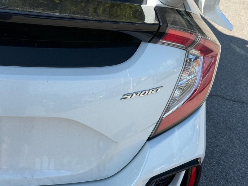 Honda Civic Hatchback Vehicle Image 07