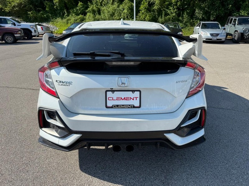 Honda Civic Hatchback Vehicle Image 09
