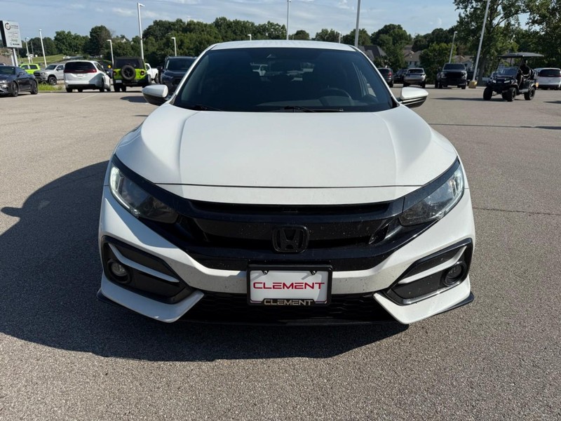 Honda Civic Hatchback Vehicle Image 13
