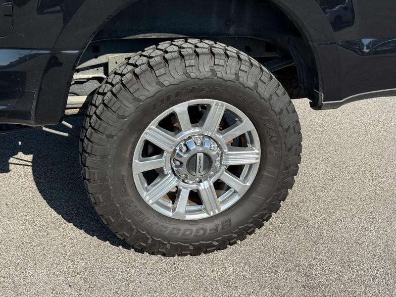 Ford Super Duty F-250 SRW Vehicle Image 05