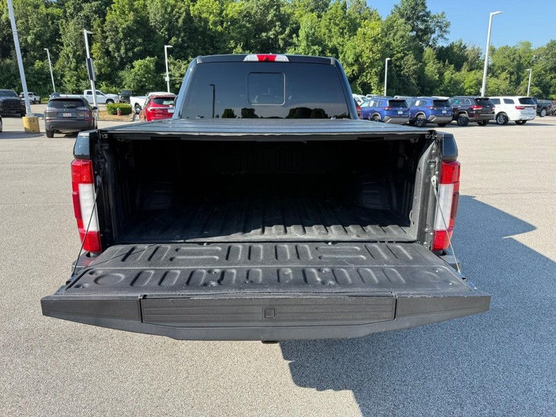 Ford Super Duty F-250 SRW Vehicle Image 08