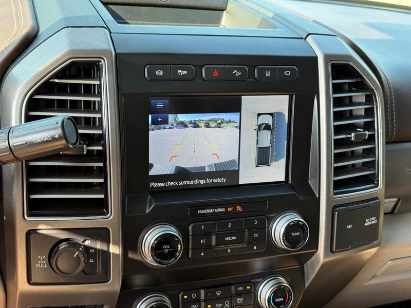 Ford Super Duty F-250 SRW Vehicle Image 28