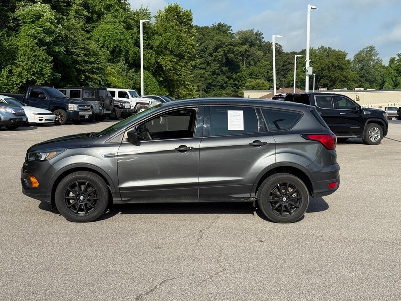 Ford Escape Vehicle Image 03