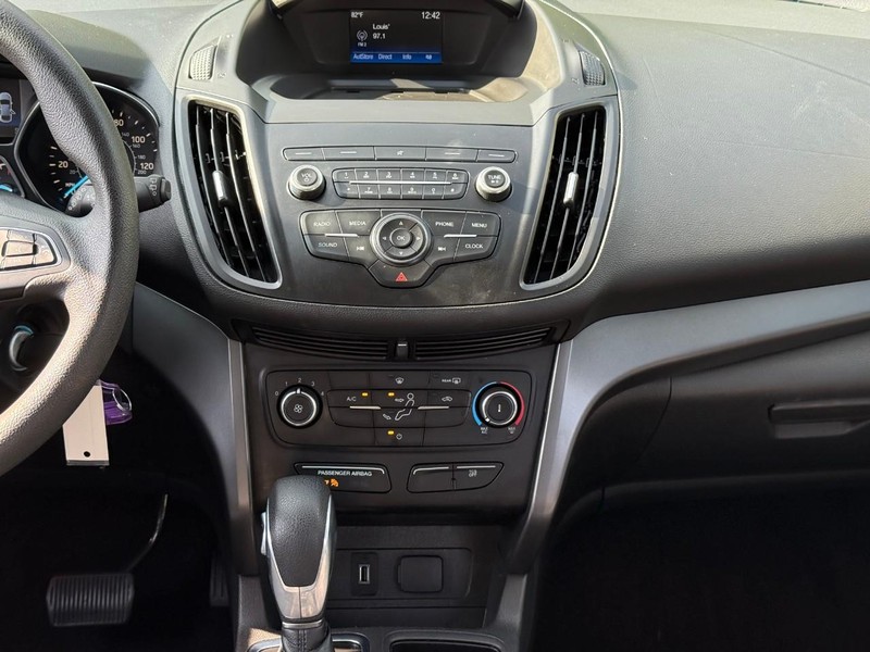 Ford Escape Vehicle Image 17