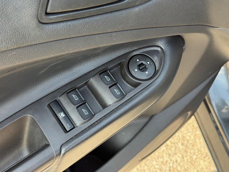 Ford Escape Vehicle Image 20
