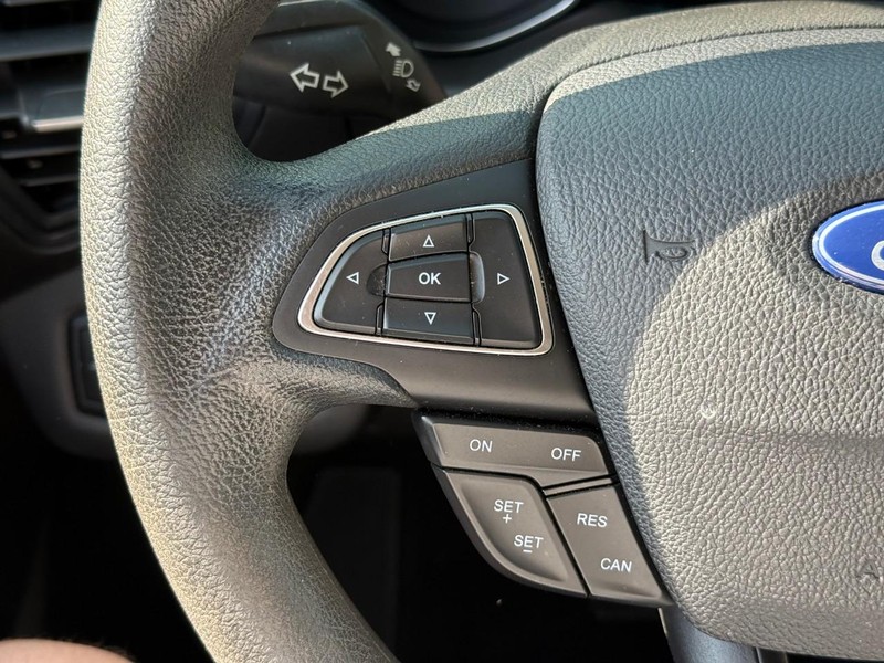 Ford Escape Vehicle Image 23