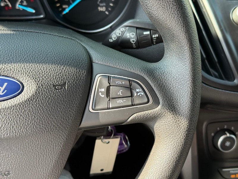 Ford Escape Vehicle Image 24