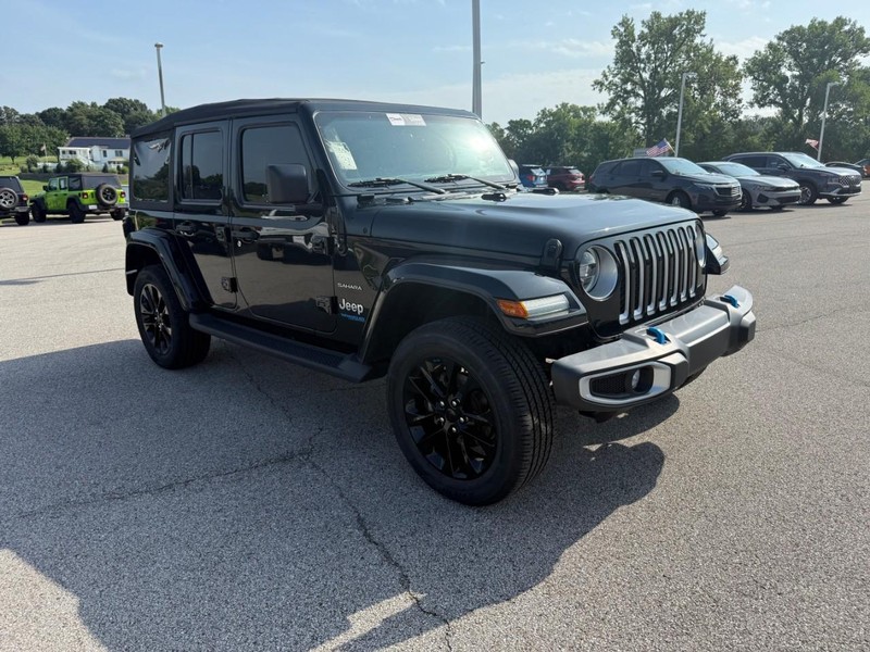 Jeep Wrangler 4xe Vehicle Image 09