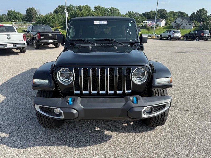 Jeep Wrangler 4xe Vehicle Image 11