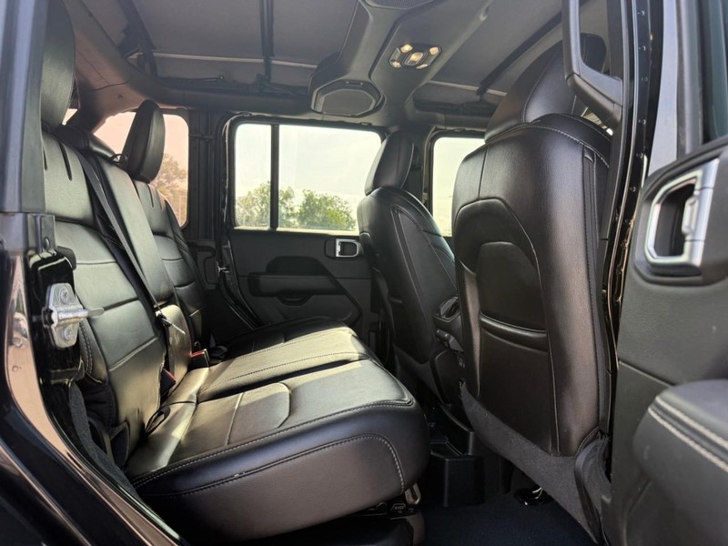 Jeep Wrangler 4xe Vehicle Image 13
