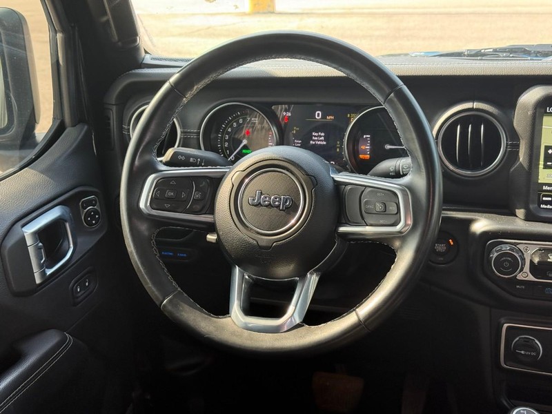 Jeep Wrangler 4xe Vehicle Image 15