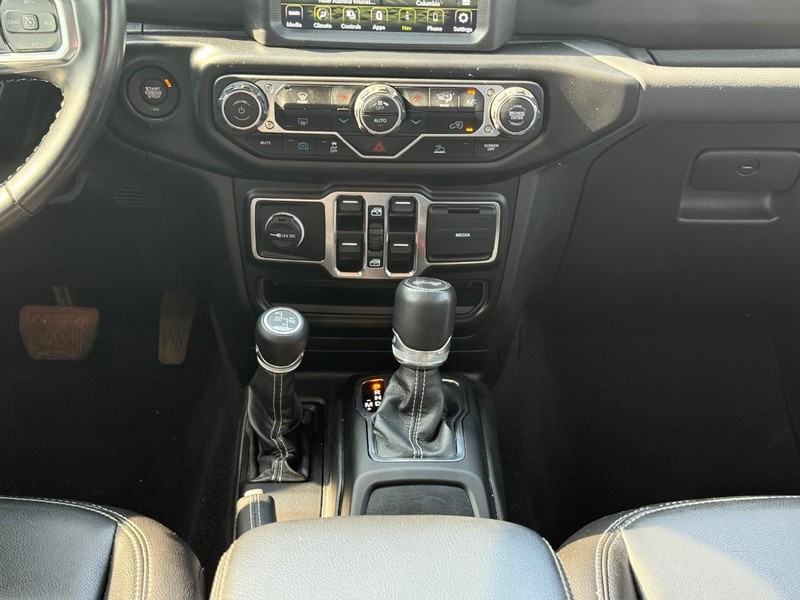 Jeep Wrangler 4xe Vehicle Image 17