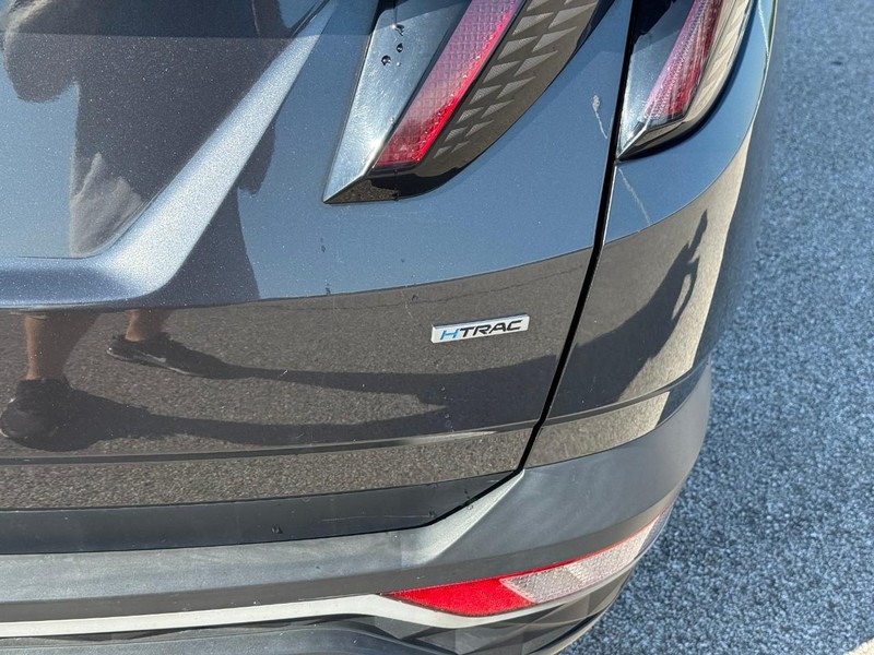 Hyundai Tucson Vehicle Image 07