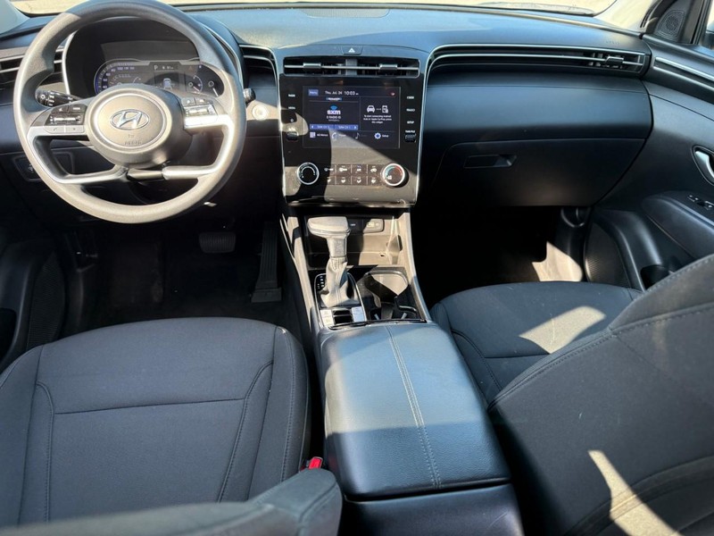 Hyundai Tucson Vehicle Image 15