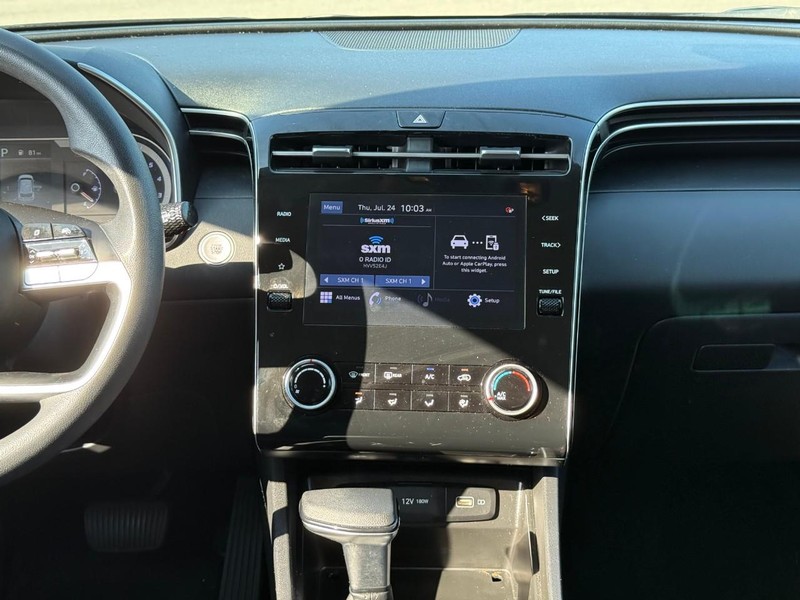 Hyundai Tucson Vehicle Image 17