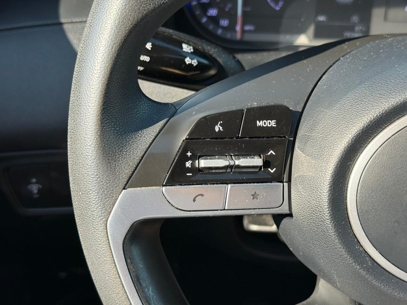 Hyundai Tucson Vehicle Image 22