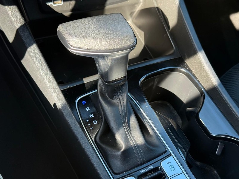 Hyundai Tucson Vehicle Image 25