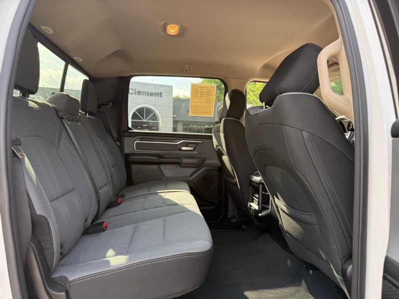 Ram 1500 Vehicle Image 14