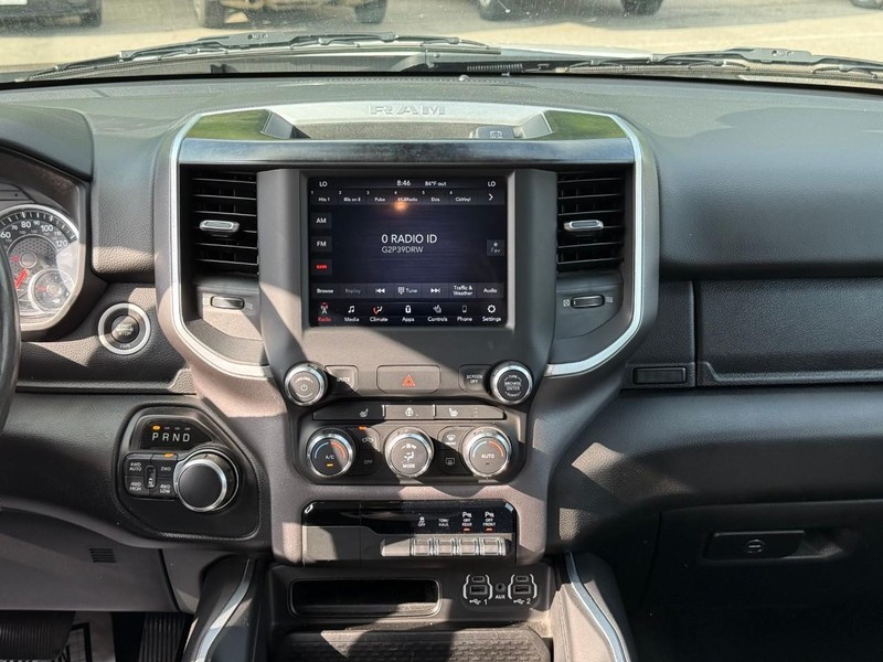 Ram 1500 Vehicle Image 17